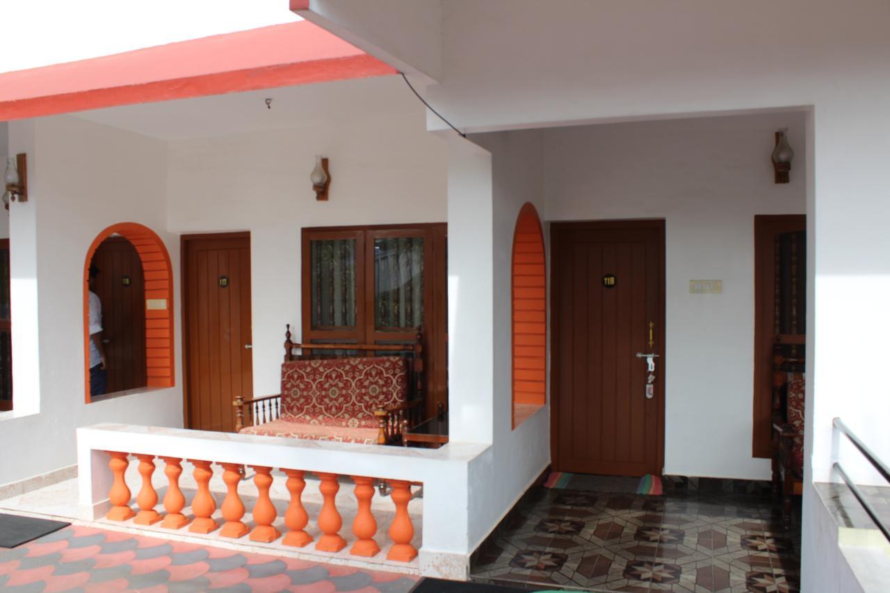 Hotel Sea View Palace - The Beach Hotel Kovalam Exterior foto