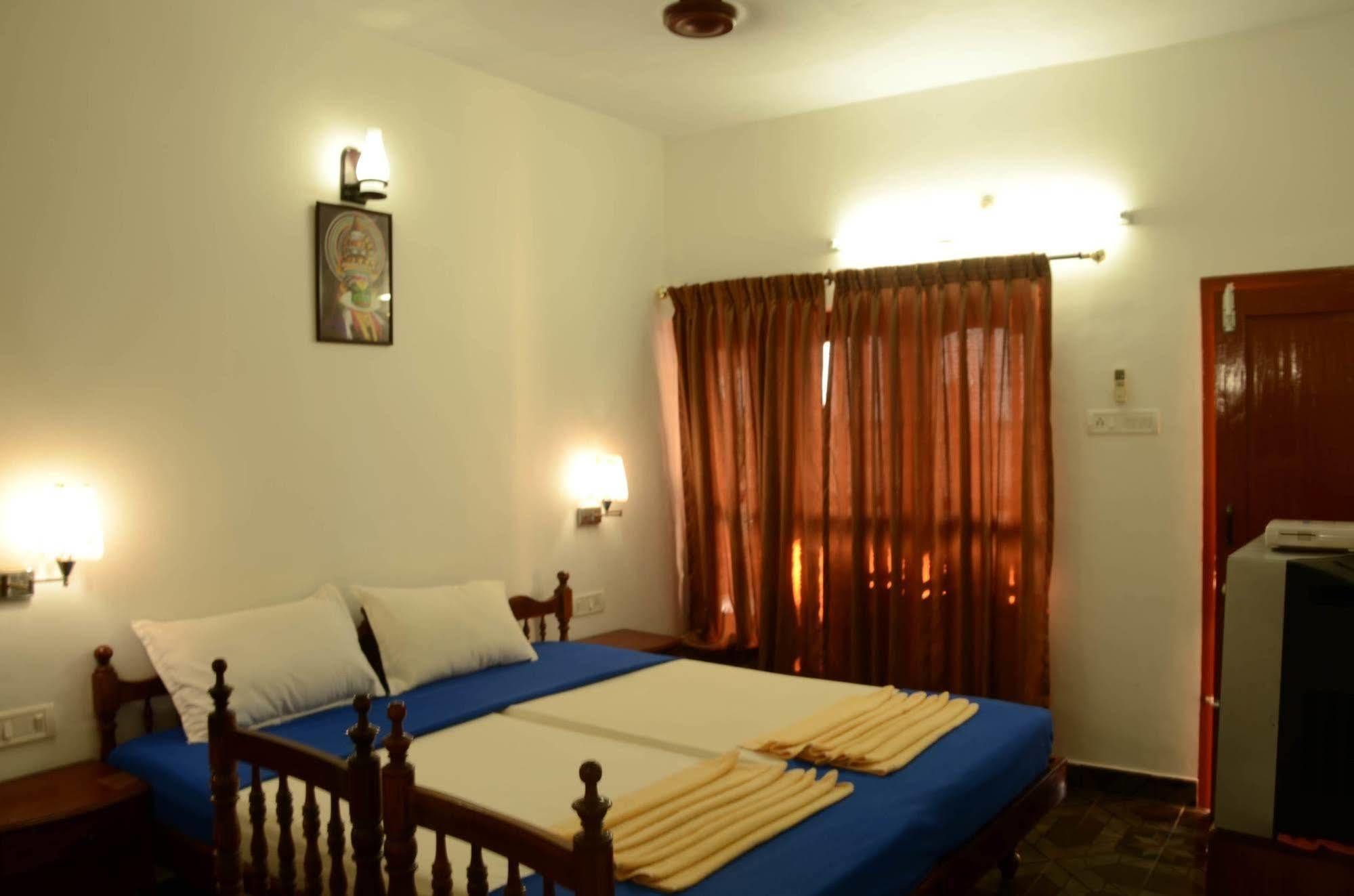 Hotel Sea View Palace - The Beach Hotel Kovalam Exterior foto